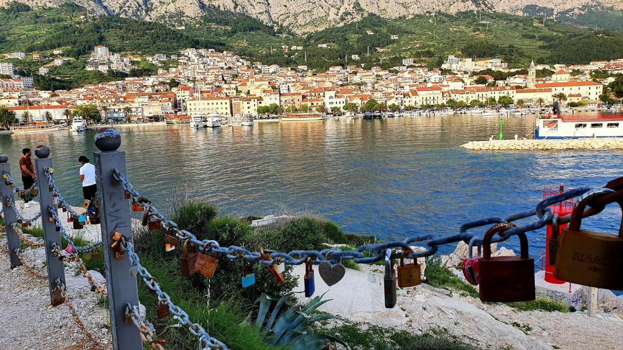 Penthouse Studio With Sea View Makarska Kültér fotó