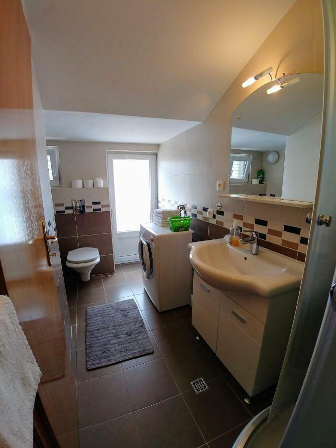 Penthouse Studio With Sea View Makarska Kültér fotó