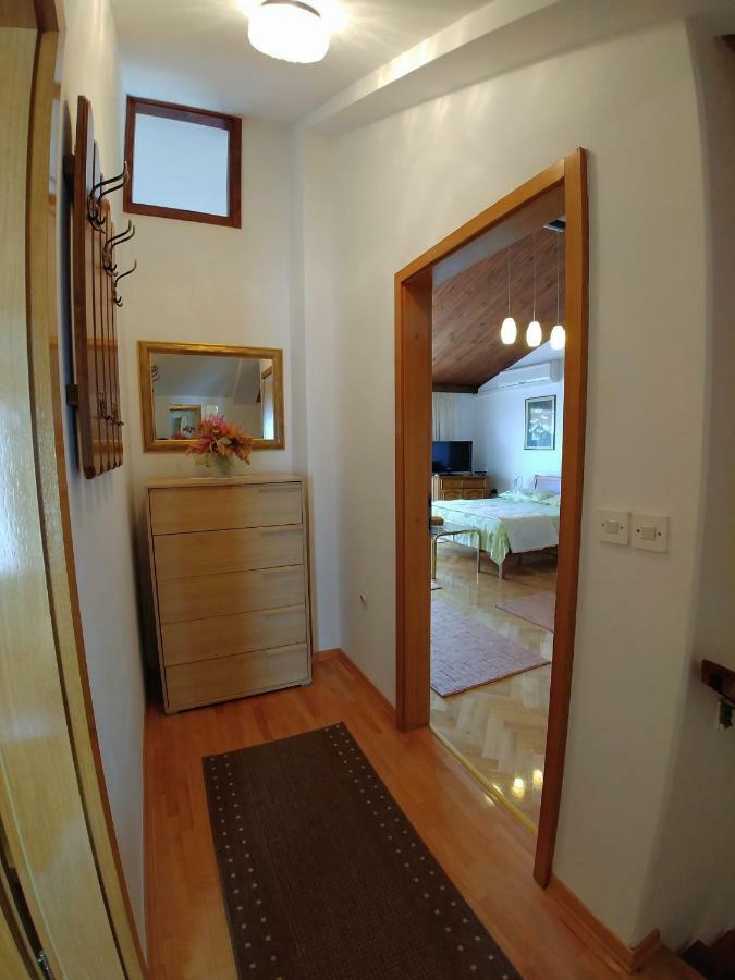Penthouse Studio With Sea View Makarska Kültér fotó